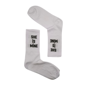 UN0284 – Κάλτσα ψηλή UNISEX – SHE IS MINE